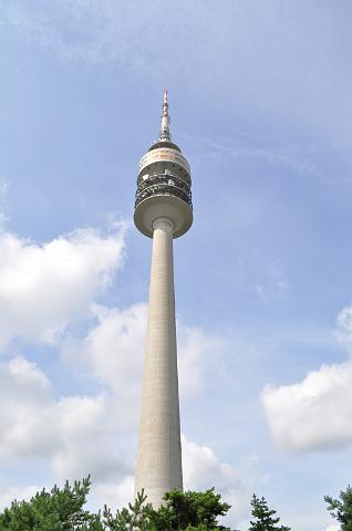 Muenchen 2011 257.jpg - München Olympiazentrum